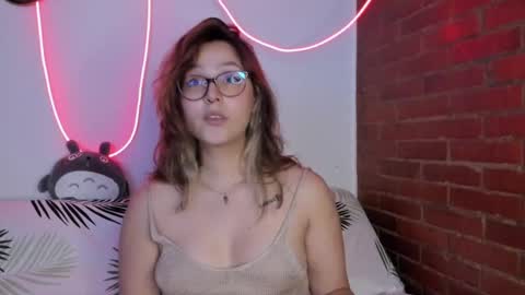 Snapshot of hazelbrownn23 chatting on January 4, 12:59 am Hazel Brown online show from January 4, 12:59 am