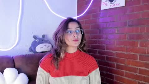 Snapshot of hazelbrownn23 chatting on December 21, 3:14 am Hazel Brown online show from December 21, 3:14 am