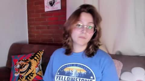 Snapshot of hazelbrownn23 chatting on September 11, 2:56 am Hazel Brown online show from September 11, 2:56 am