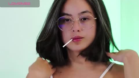 hearmymoans_18 online show from February 4, 12:35 am