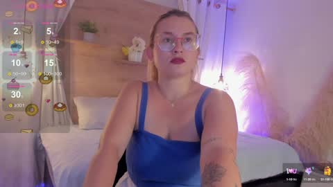 Snapshot of heidishayk chatting on January 17, 7:27 pm ANTARA REY online show from January 17, 7:27 pm