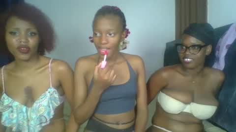 heilybunny online show from April 16, 10:01 pm