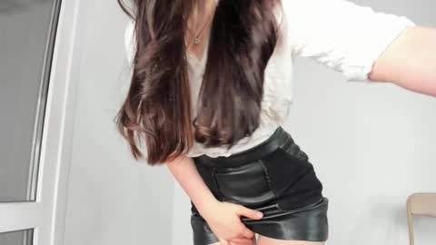 Hi I am Helen online show from December 17, 2:06 am