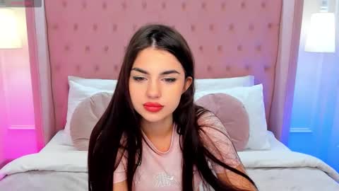 Helen online show from November 13, 1:32 pm