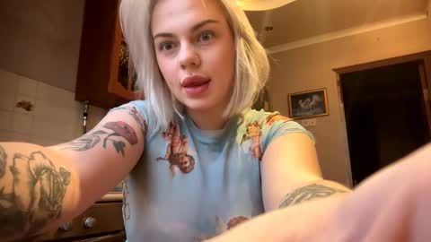 Snapshot of helga_now chatting on January 31, 1:34 pm helga_now online show from January 31, 1:34 pm