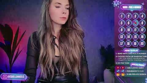 Snapshot of hell_on_heels_ chatting on September 15, 9:22 pm - show loyalty and subscribe - online show from September 15, 9:22 pm