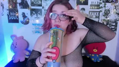 hellen2112 online show from April 10, 6:30 am