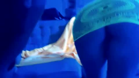 WhoMe online show from September 25, 9:12 pm