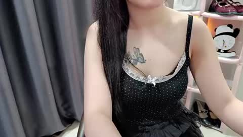 hellokitty_sexy online show from July 18, 1:42 am