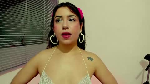 hera online show from April 1, 1:06 am