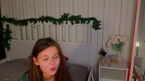 Nicole online show from March 9, 2:15 am