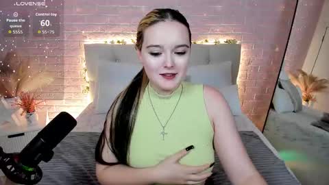 Snapshot of heymarybaby chatting on September 16, 9:17 am Amazing Mary online show from September 16, 9:17 am