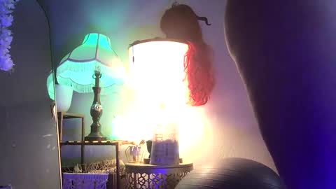 FlexieFae online show from February 4, 9:07 am