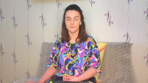 Heyy baddie online show from April 11, 7:45 am