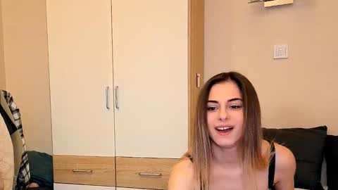 Ana online show from November 17, 5:35 pm