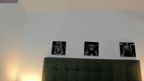 hilary_tailor online show from January 7, 11:35 am