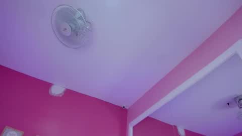 hilary_tailor online show from December 3, 11:23 am