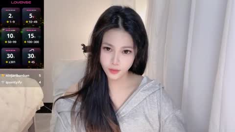 hkchengcheng online show from December 18, 12:59 am