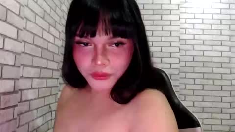 Melissa3 online show from April 19, 3:01 pm