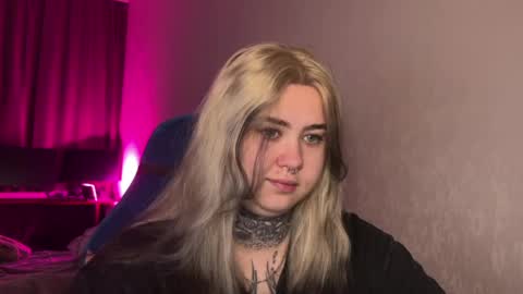 hoffmanite online show from April 6, 1:38 am