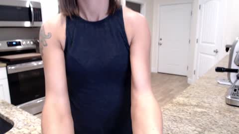 Holi Hurricane online show from November 27, 3:42 am