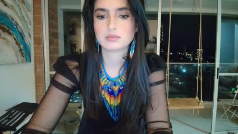 hollyshit_ online show from December 18, 12:15 am