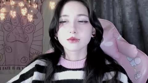 Snapshot of holy420loly chatting on October 11, 7:16 pm Ho Lee Sheet online show from October 11, 7:16 pm