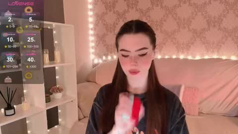 Mia online show from April 18, 3:53 am