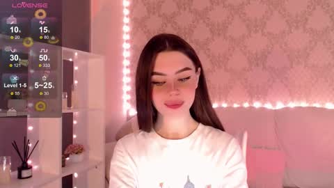 Mia online show from October 14, 3:42 am