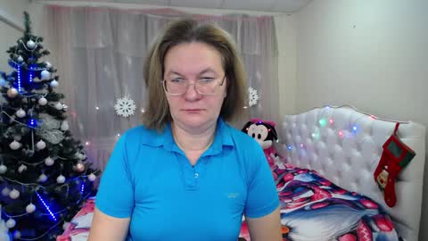 holymilfa online show from January 19, 7:25 am