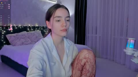 Snapshot of honey_chantal chatting on September 22, 5:55 pm Chantal online show from September 22, 5:55 pm