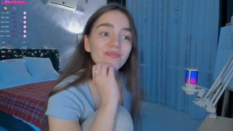 Snapshot of honey_chantal chatting on October 20, 6:00 pm Chantal online show from October 20, 6:00 pm
