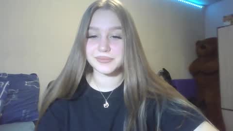 honey_lolaaa online show from October 18, 3:37 pm