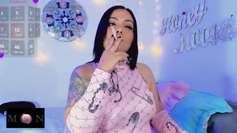 Snapshot of honey_mooon chatting on February 7, 9:48 pm Maria online show from February 7, 9:48 pm