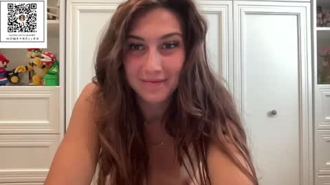 belle brunette online show from May 29, 2:59 pm
