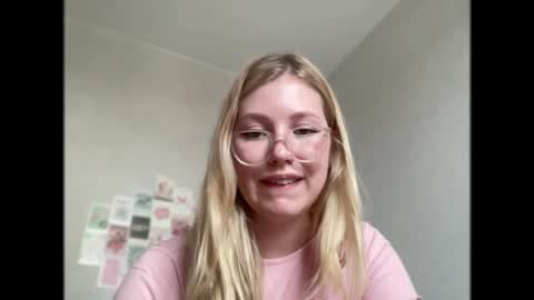 Audrey online show from October 6, 2:39 am