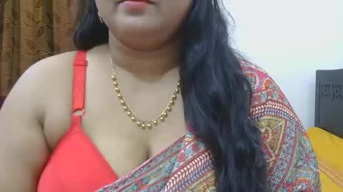 Snapshot of horneydesibabe chatting on October 20, 6:44 pm horneydesibabe online show from October 20, 6:44 pm