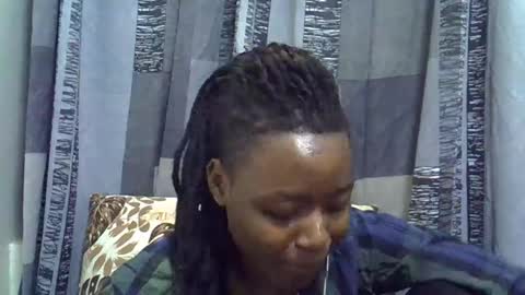 Leila online show from March 4, 6:36 pm