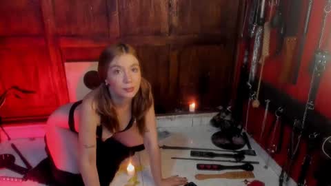 Mia Dahianaa   2  hornydahianax online show from February 22, 8:40 am