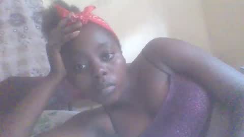 hornygal001 online show from February 14, 8:31 am