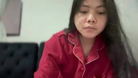 ANDREA online show from December 5, 2:18 pm