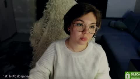   online show from March 3, 6:31 pm