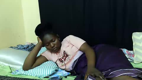 Milly online show from October 3, 7:52 pm