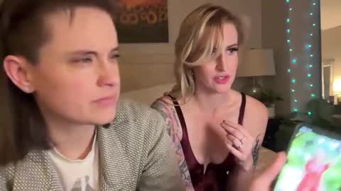 hot_for_tams online show from November 19, 3:06 am