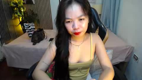 Ms Yen online show from October 17, 7:06 pm