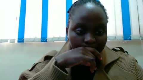 Linah online show from November 3, 12:42 pm