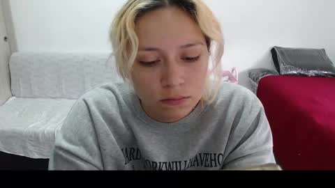 Mia online show from March 12, 12:47 pm