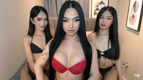 Nikki online show from March 26, 8:10 pm