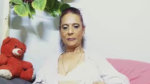hot queen online show from July 11, 8:42 pm