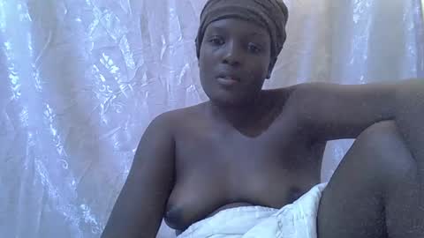 RAYLAH online show from April 13, 8:48 am